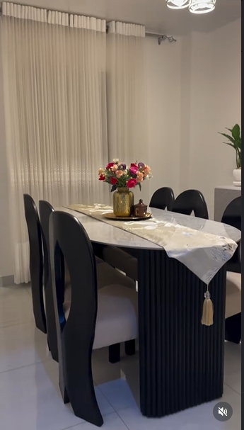 Marble Dining Table Details